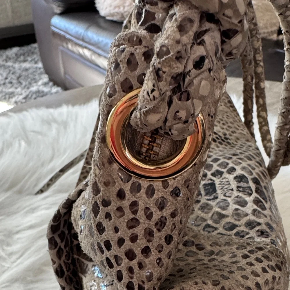 Elliott Lucca Snakeskin Pattern Leather Shoulder Bag - Picture 7 of 15